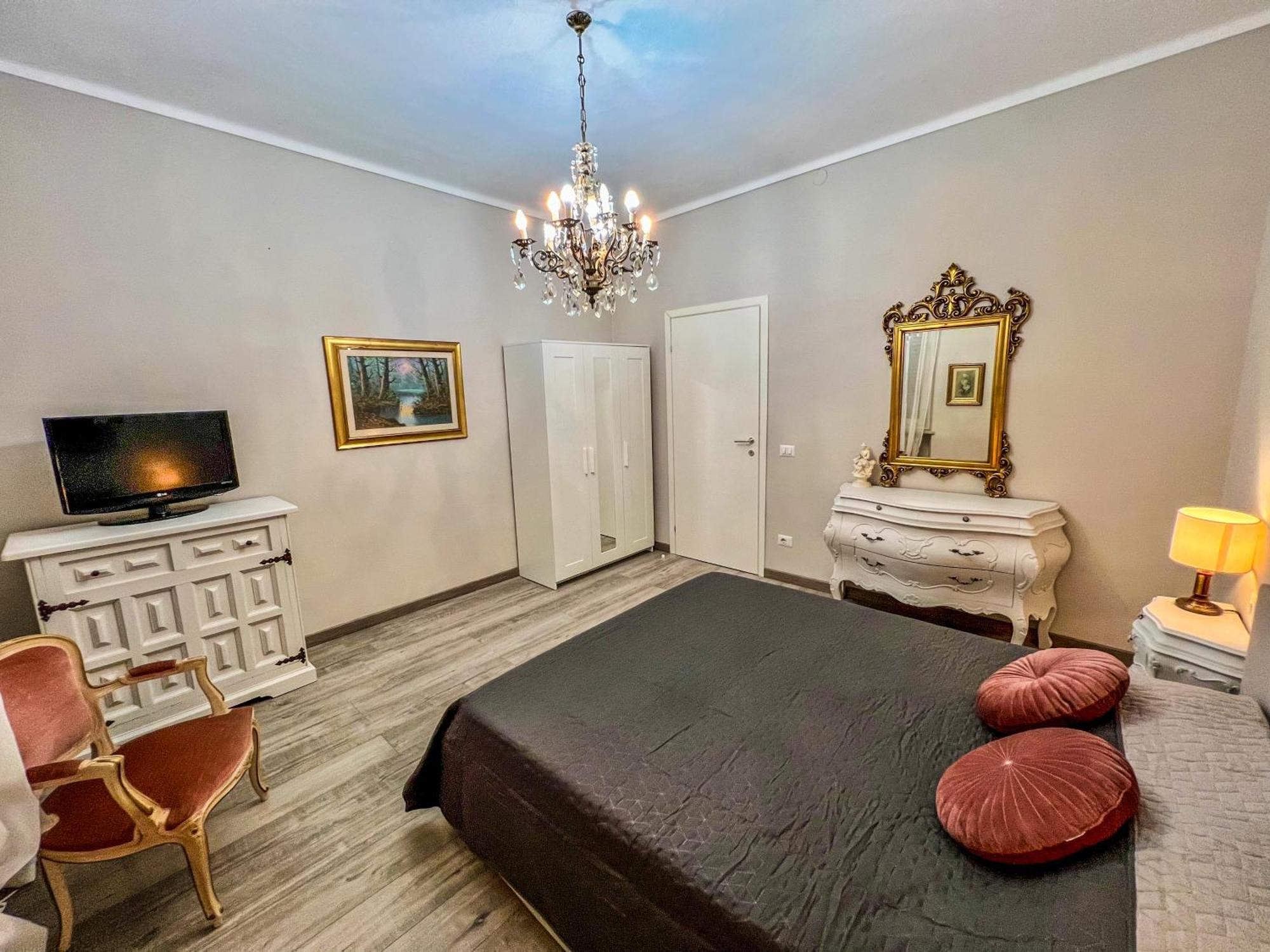 La Casa Bianca Appartement Vercelli Buitenkant foto