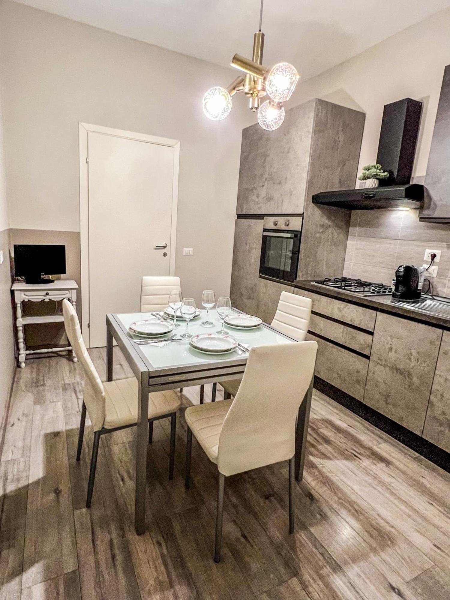 La Casa Bianca Appartement Vercelli Buitenkant foto